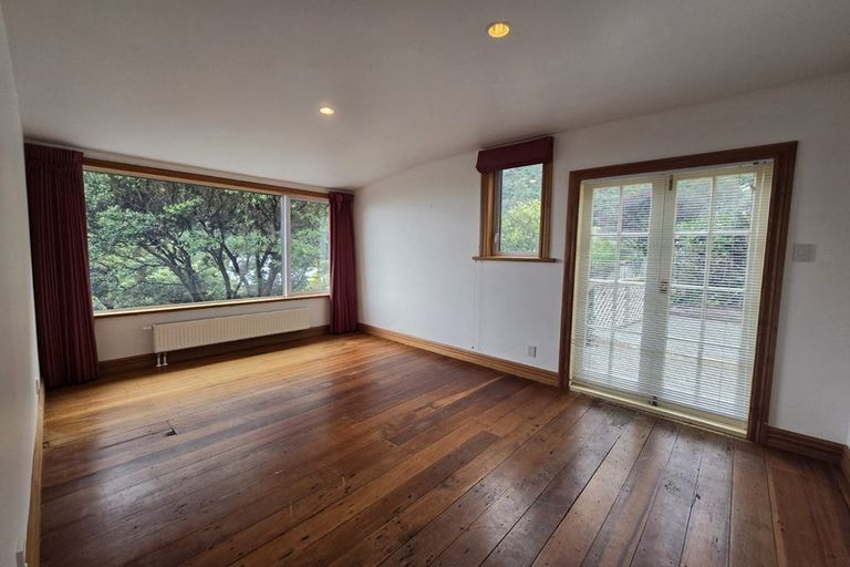 Photo of property in 34 Moana Road, Days Bay, Lower Hutt, 5013