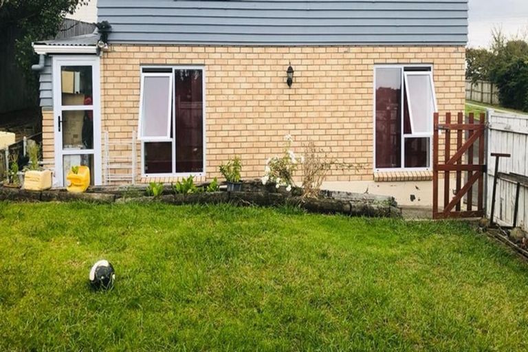 Photo of property in 39 Sunnyside Road, Sunnyvale, Auckland, 0612