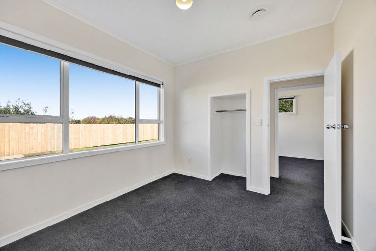 Photo of property in 23 Longfellow Road, Opunake, 4616