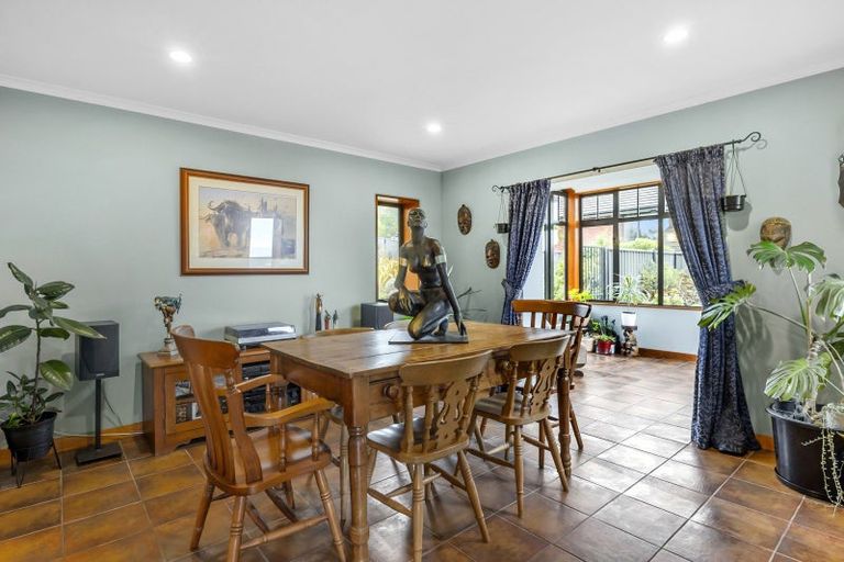 Photo of property in 41 Highgrove, Saint Clair, Dunedin, 9012