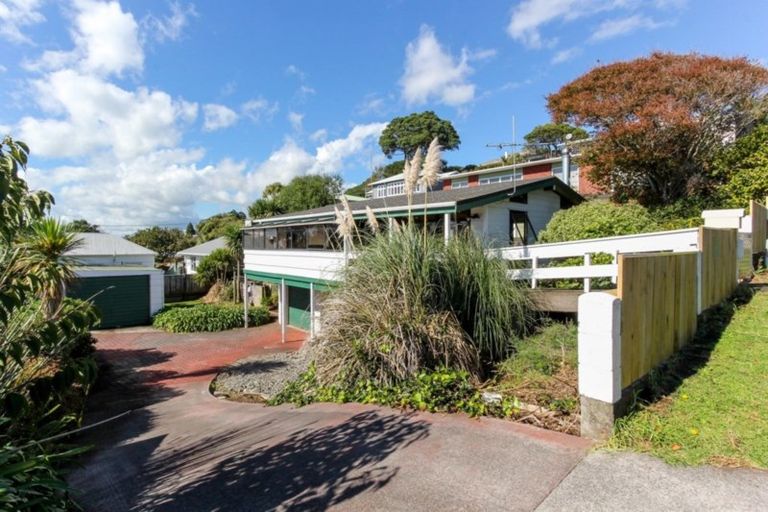 Photo of property in 69 Belt Road, New Plymouth, 4310