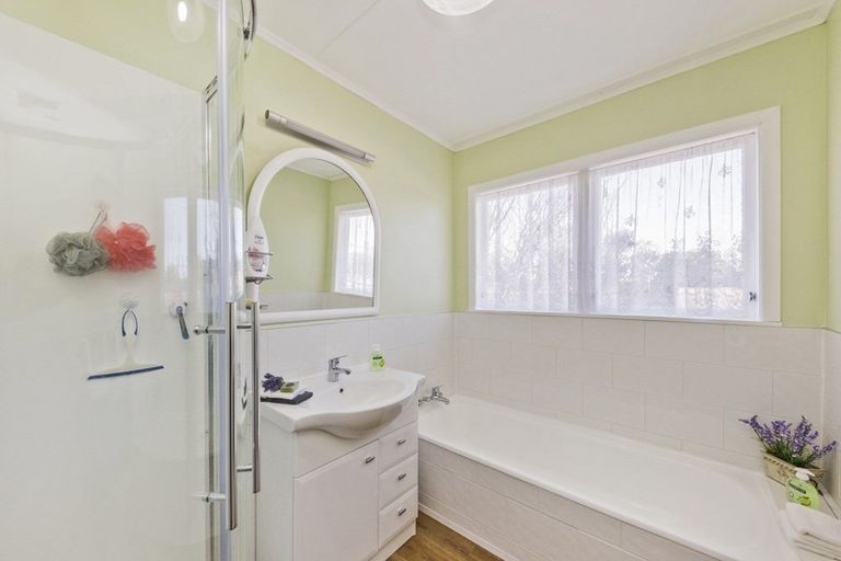 Photo of property in 90 Lethbridge Street, Feilding, 4702