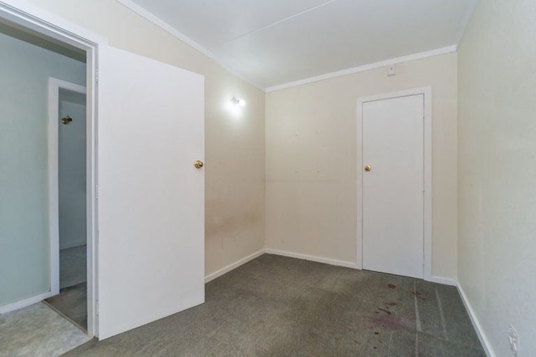 Photo of property in Mccallister Heights, 3/381 Adelaide Road, Newtown, Wellington, 6021