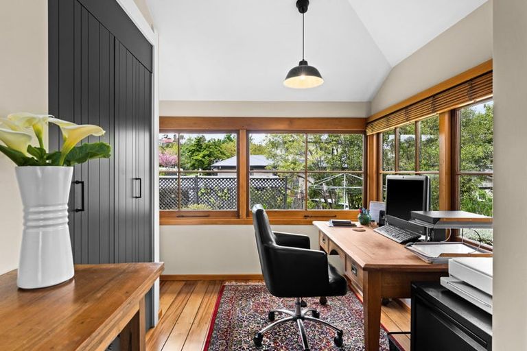 Photo of property in 46 Palmerston Road, Havelock North, 4130