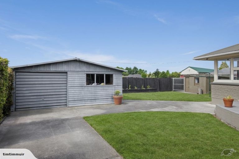 Photo of property in 20 Blossomdale Place, Bishopdale, Christchurch, 8053