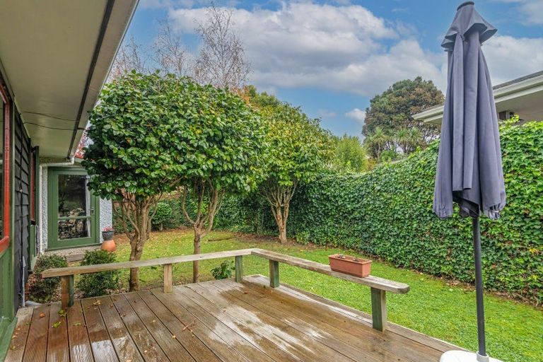 Photo of property in 14 Rakino Place, Awapuni, Palmerston North, 4412