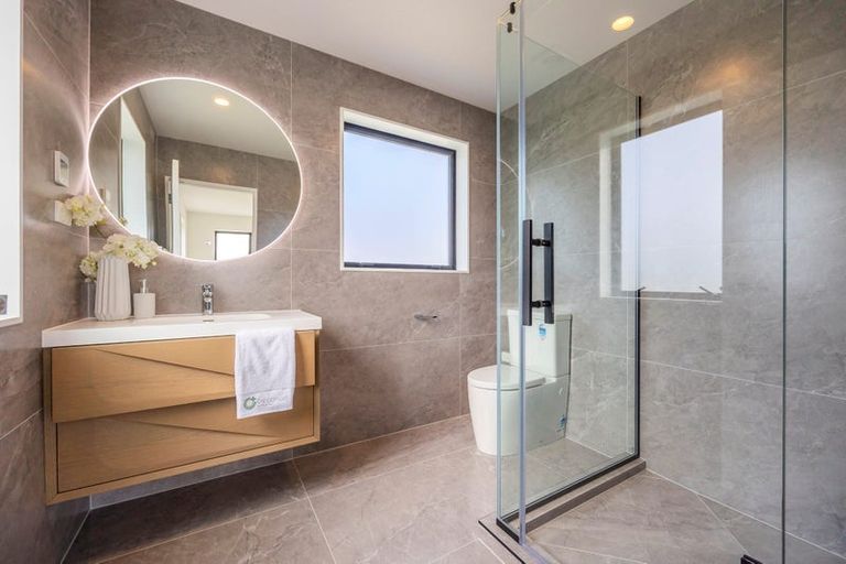 Photo of property in 5 Anehu Place, Greenhithe, Auckland, 0632