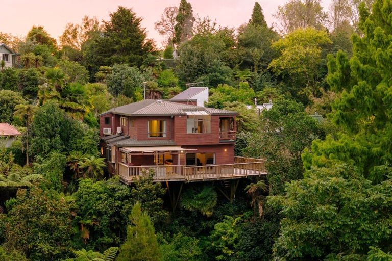 Photo of property in 26 Cranwell Place, Hillcrest, Hamilton, 3216