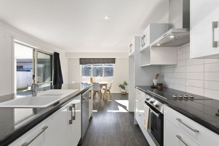 Photo of property in 17 Emerald Shores Drive, Papamoa Beach, Papamoa, 3118