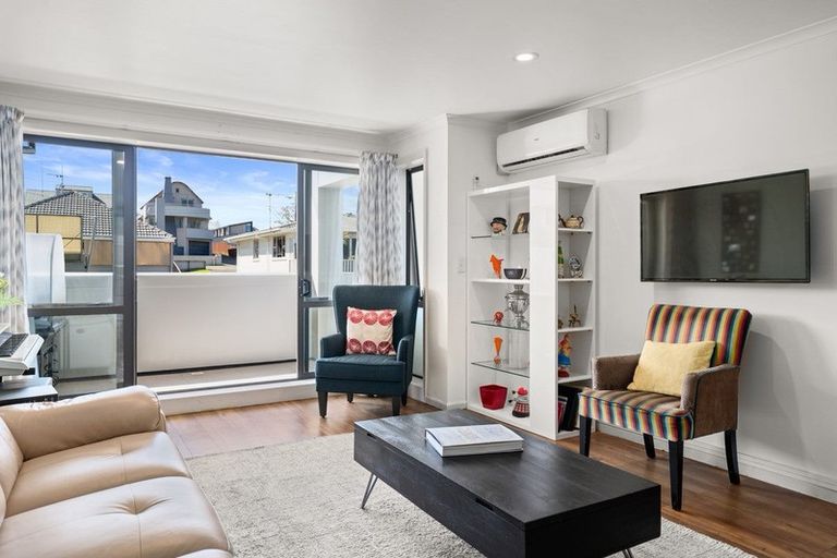 Photo of property in Paramount Apartments, 14/281 Maunganui Road, Mount Maunganui, 3116