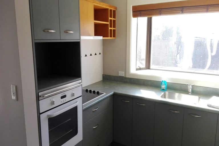 Photo of property in 1/59 Royal Park Drive, Parklands, Christchurch, 8083