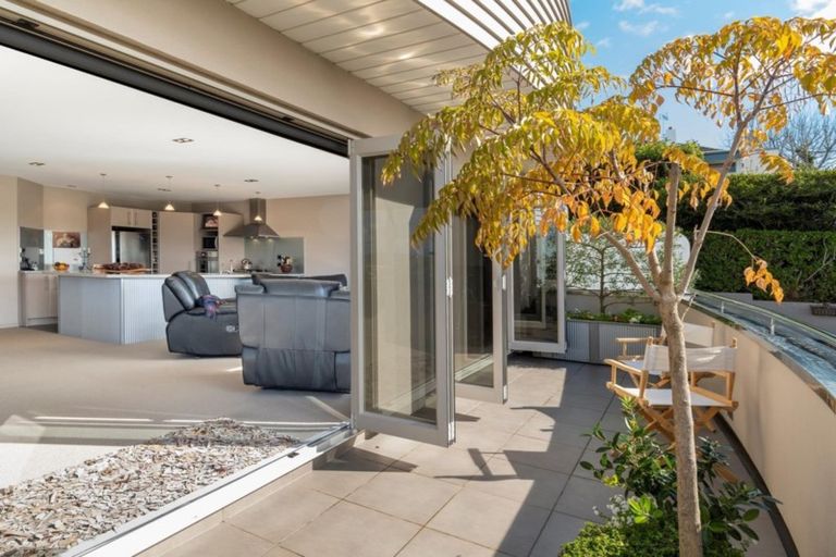 Photo of property in 51b Seaview Road, Otumoetai, Tauranga, 3110