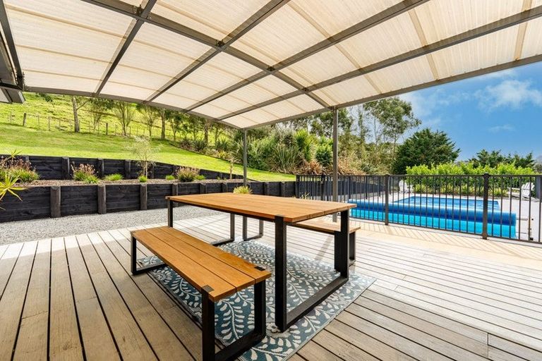 Photo of property in 347 Taraunui Road, Parua Bay, Onerahi, 0192