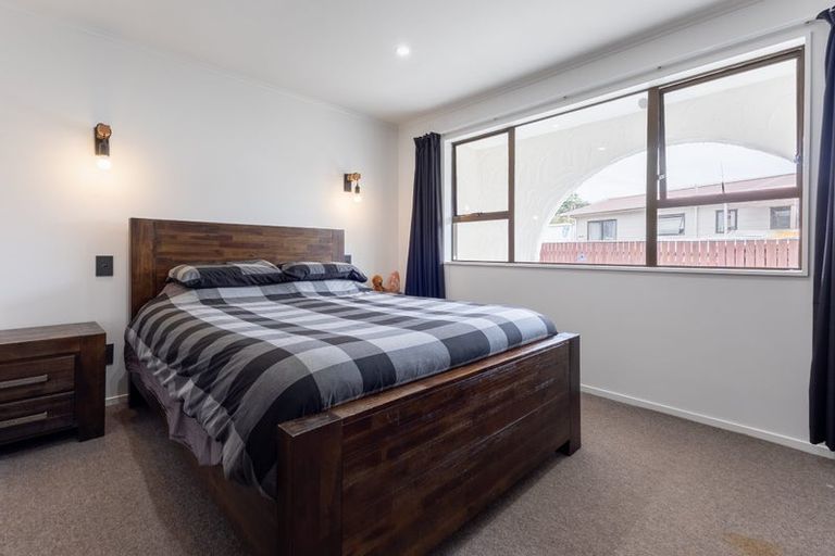 Photo of property in 64 Atkinson Avenue, Otaki Beach, Otaki, 5512