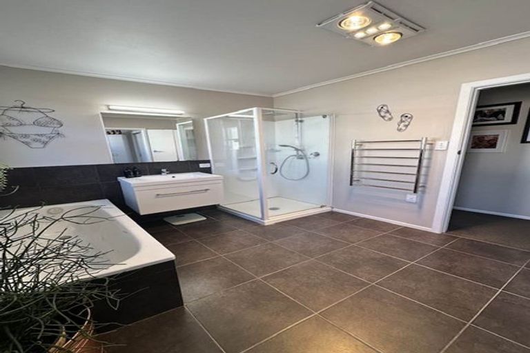 Photo of property in 42 Cobham Drive, Kawerau, 3127