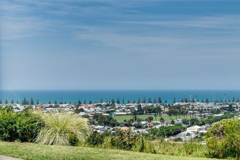 Photo of property in 11 Havelock Road, Hospital Hill, Napier, 4110