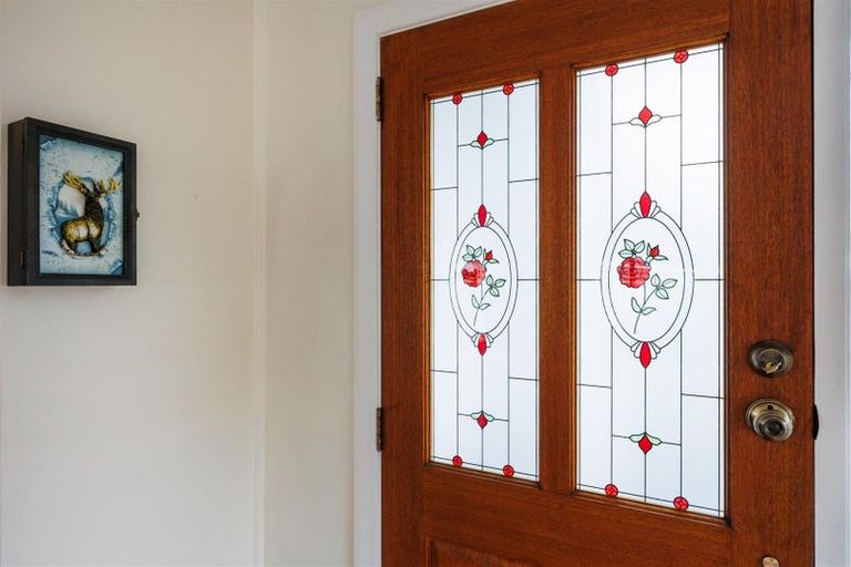 Photo of property in 16 Wilson Street, Bulls, 4818