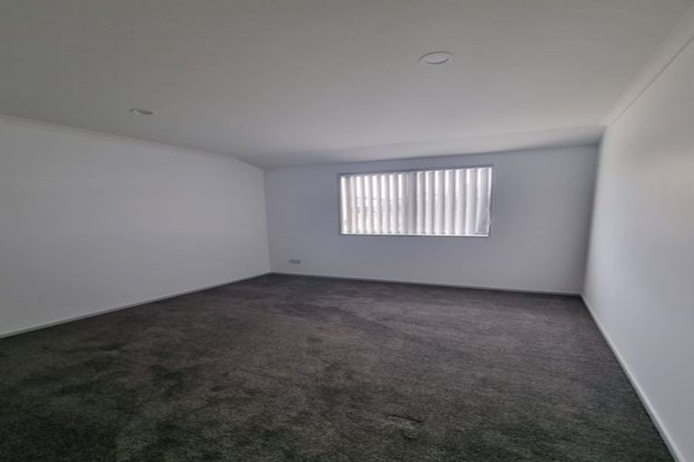 Photo of property in 27a Tributary Parade, Karaka, Papakura, 2113