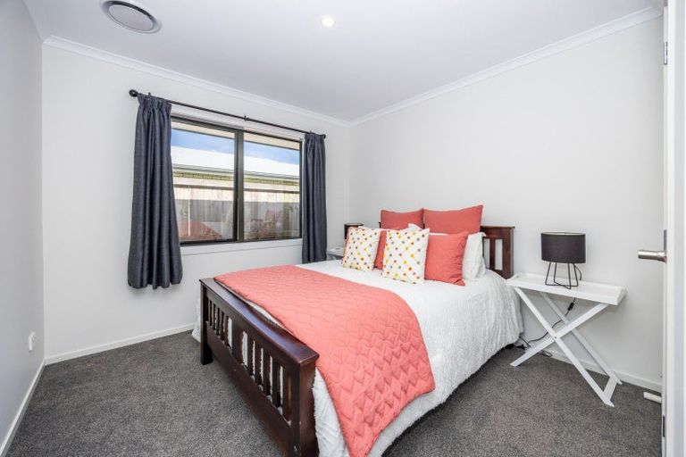 Photo of property in 12 Kourataki Road, Baverstock, Hamilton, 3200