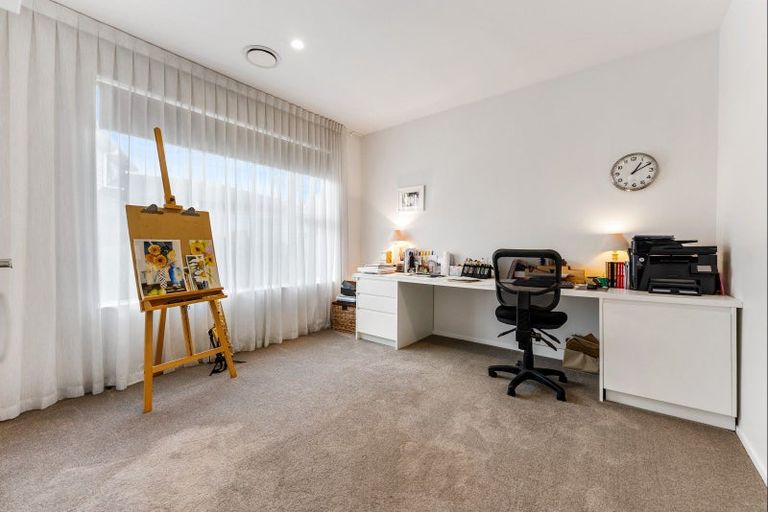 Photo of property in 14 Tauwaka Crescent, Riverhead, 0820