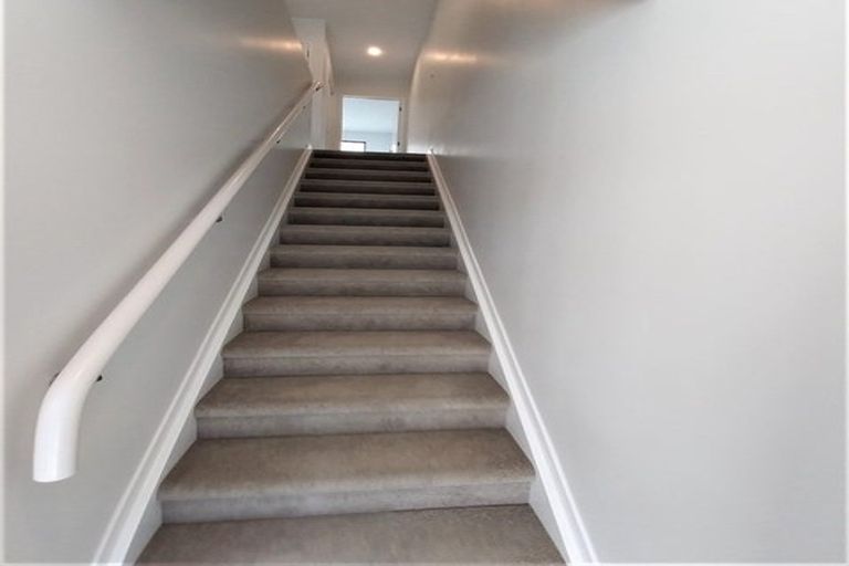 Photo of property in 10 Whai Hua Lane, Mangere Bridge, Auckland, 2022