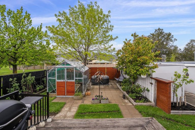 Photo of property in 12 Shale Court, Cromwell, 9310