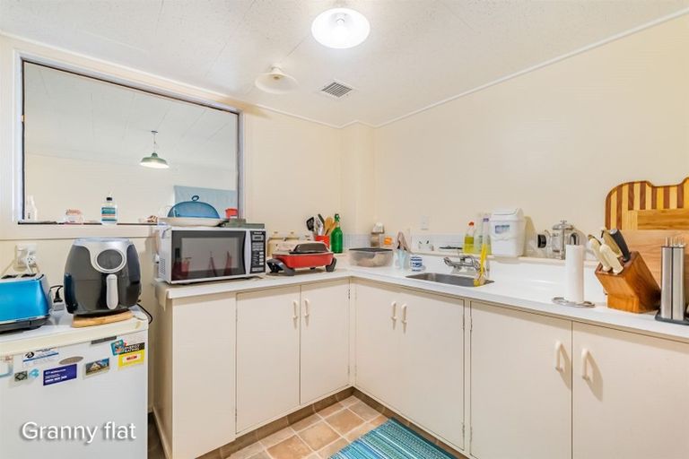 Photo of property in 9 Thornley Street, Titahi Bay, Porirua, 5022