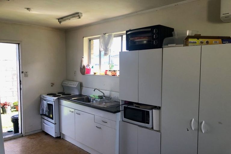 Photo of property in 18 Leith Court, Papatoetoe, Auckland, 2104