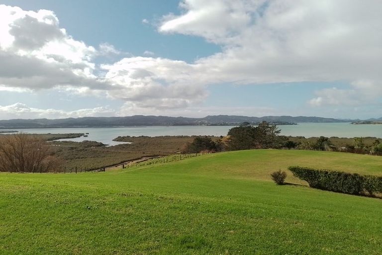 Photo of property in 193 Oaks Road, Portland, Whangarei, 0178