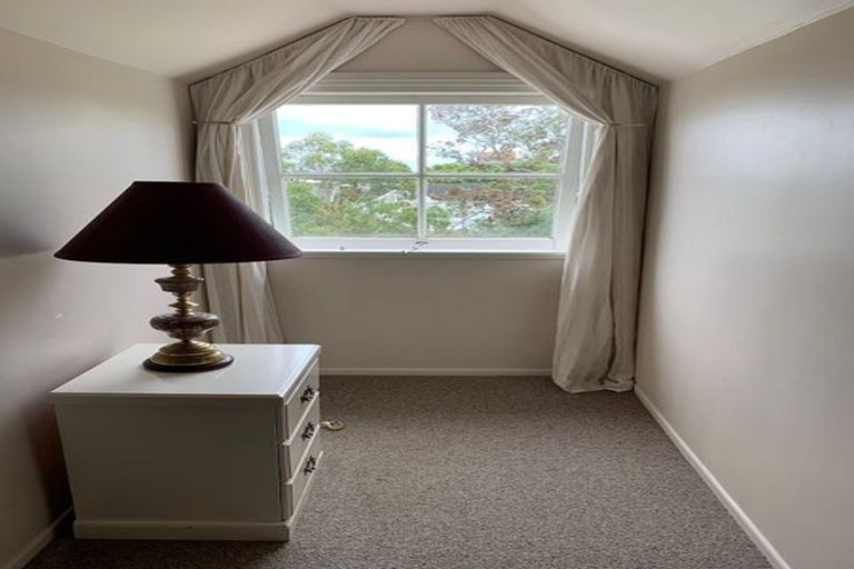 Photo of property in 5 Gilbert Street, New Plymouth, 4310