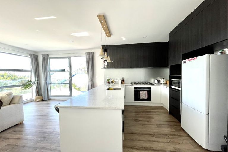 Photo of property in 11 Manuwai Road, Torbay, Auckland, 0630