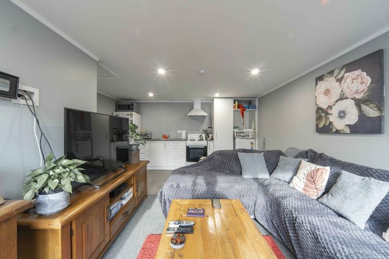 Photo of property in 81 Oakfield Crescent, Pukete, Hamilton, 3200