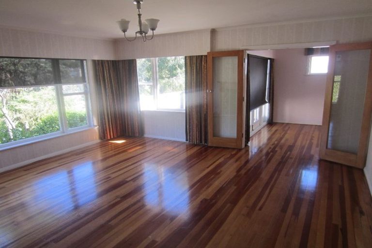 Photo of property in 65 Redwood Avenue, Tawa, Wellington, 5028