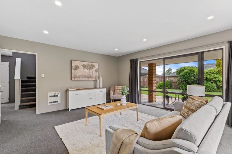 Photo of property in 2 Lantern Lane, Halswell, Christchurch, 8025