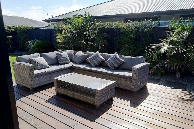 Photo of property in 11 Fuller Street, Papamoa Beach, Papamoa, 3118