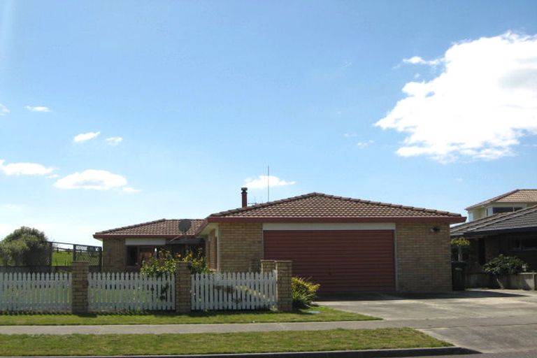 Photo of property in 11 Manuera Place, Ohope, 3121