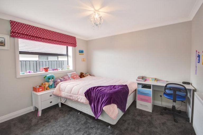 Photo of property in 26 Didham Drive, Mosgiel, 9024