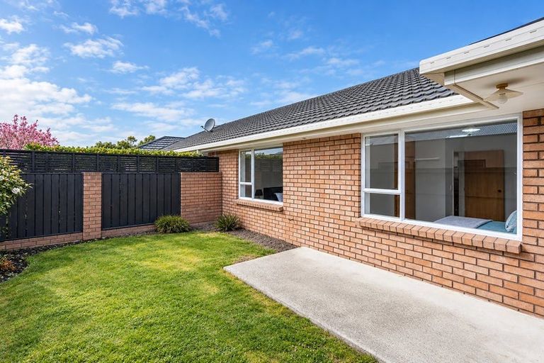 Photo of property in 3/303 Burwood Road, Burwood, Christchurch, 8083