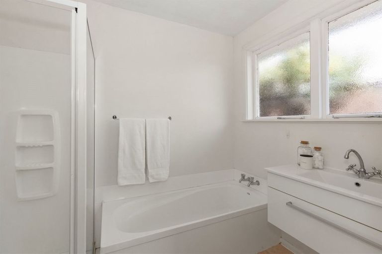 Photo of property in 37 Dunster Street, Burnside, Christchurch, 8053