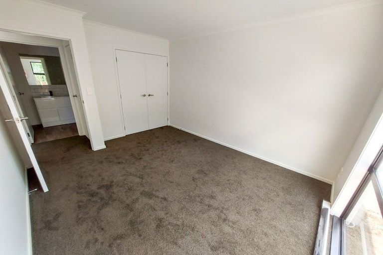 Photo of property in 1/152 Old Farm Road, Hamilton East, Hamilton, 3216