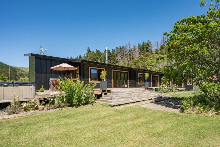 Photo of property in 538 Riwaka-sandy Bay Road, Kaiteriteri, Motueka, 7197