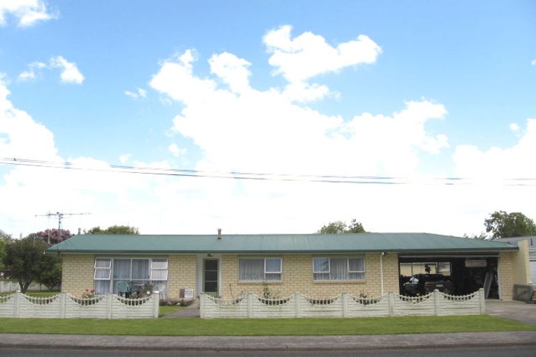 Photo of property in 15 Carlyle Street, Leamington, Cambridge, 3432
