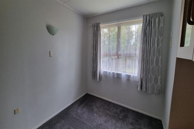 Photo of property in 8a Wyndham Road, Hannahs Bay, Rotorua, 3010