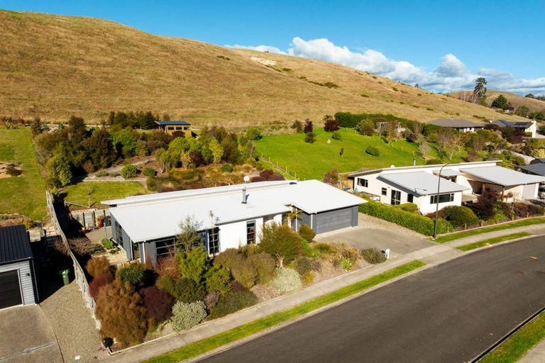 Photo of property in 20 Genia Drive, Wakefield, 7025