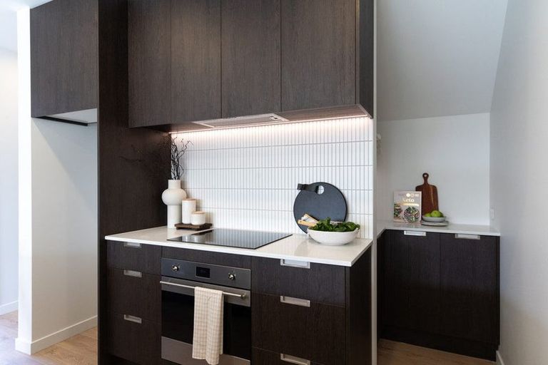 Photo of property in 3/27 Division Street, Riccarton, Christchurch, 8041