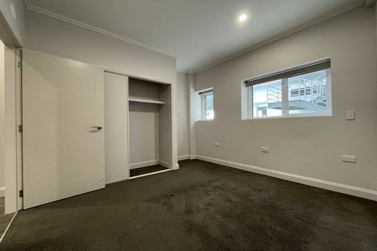 Photo of property in Fountain Court, 7/48 Oriental Parade, Oriental Bay, Wellington, 6011