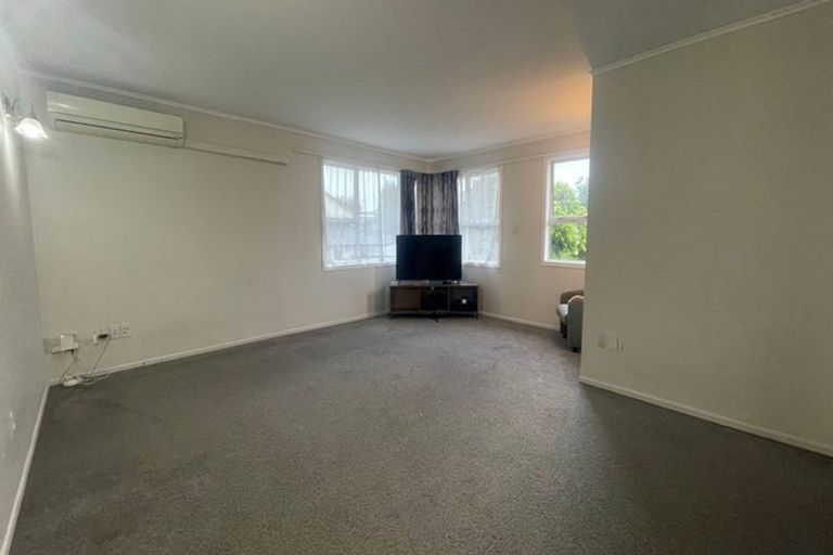 Photo of property in 1 Rothery Road, Hillpark, Auckland, 2102