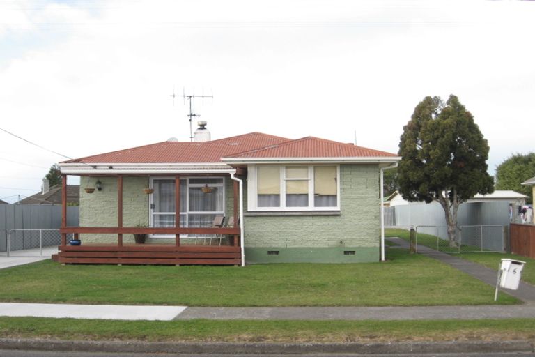 Photo of property in 6 Moore Avenue, Maraenui, Napier, 4110