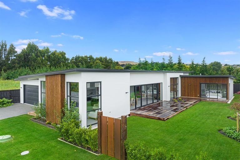 Photo of property in 10 Tussle Grove, Halswell, Christchurch, 8025