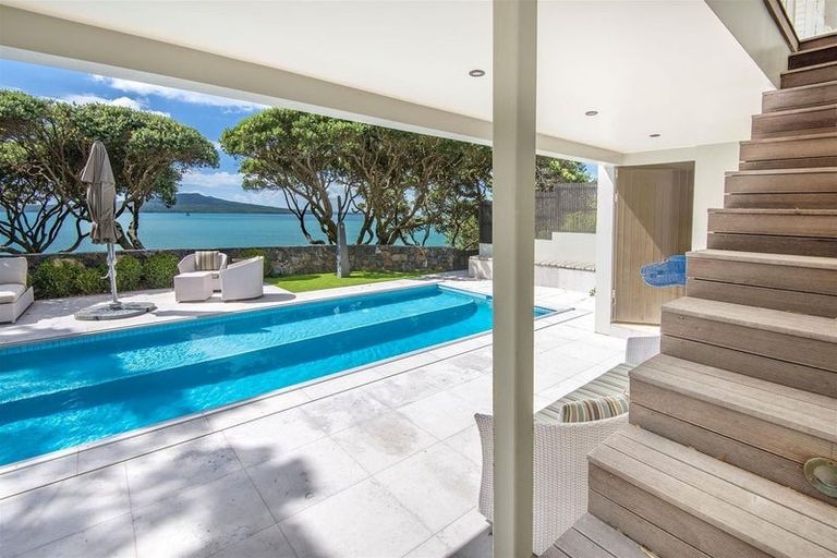 Photo of property in 12a Seacliffe Avenue, Belmont, Auckland, 0622